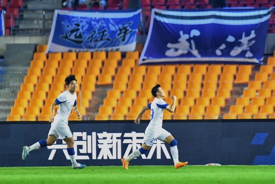  罗马锋线全面开花，五球横扫升班马