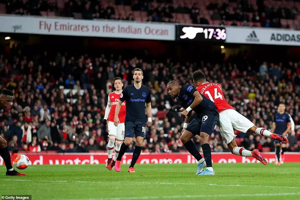  盖尔点射建功埃弗顿主场险胜诺丁汉森林续命成功  