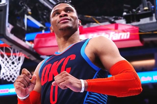  亚历山大全面表现主宰比赛，雷霆客场力克独行侠