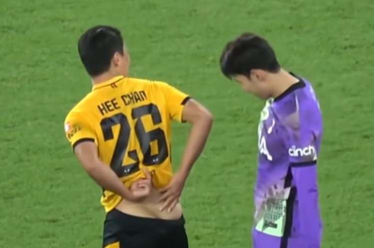 满冠体育平台- 狼队韩国球星孙兴慜戴帽，亚洲一哥再创历史  